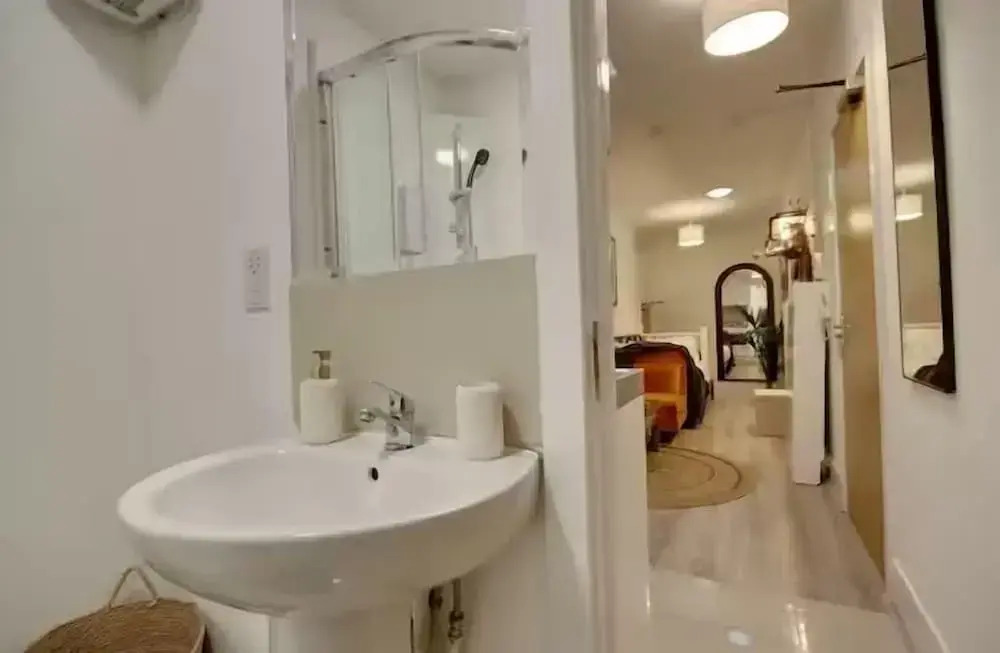 Stunning Compact Studio in Portsea