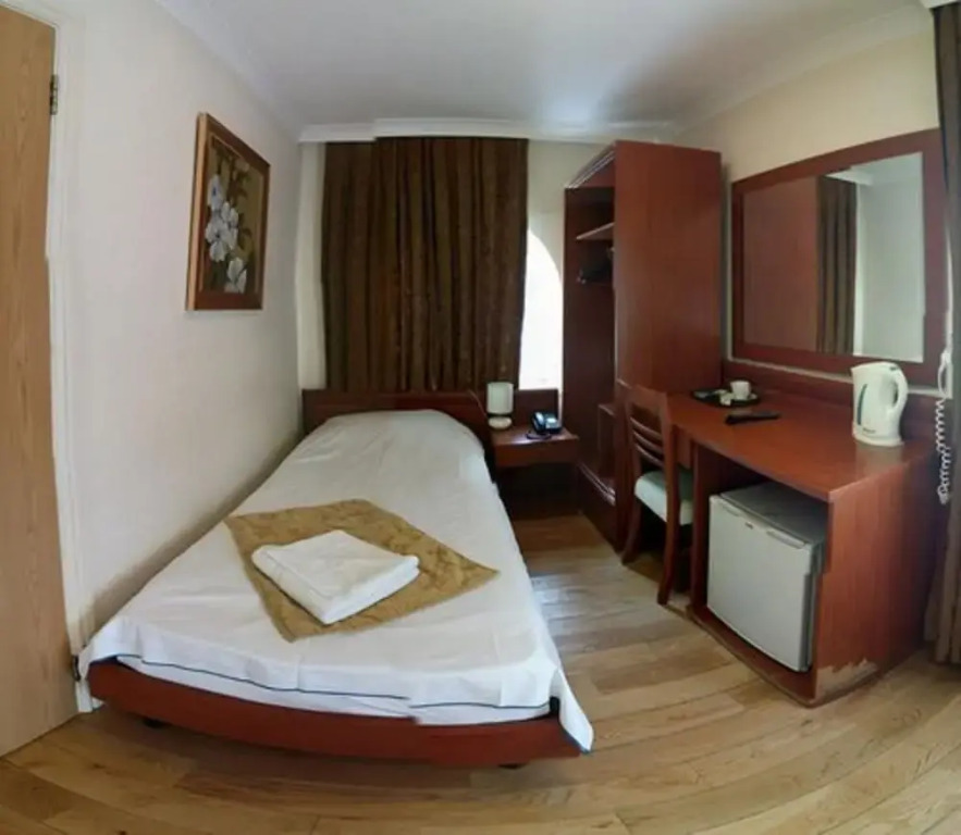 Camden Road Hotel