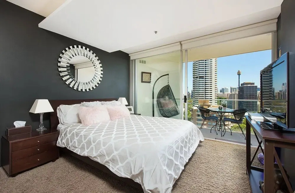 TT1111 Split Level Harbour Views