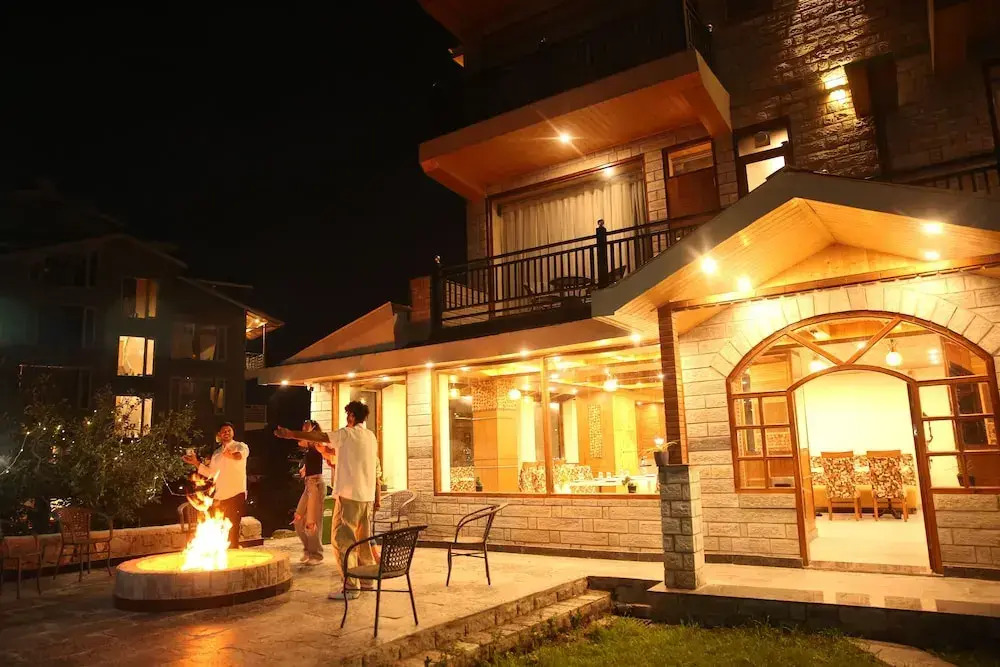 Nazaara - A Luxe Retreat
