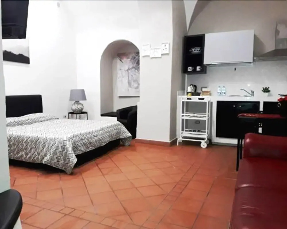 Guest House H4T