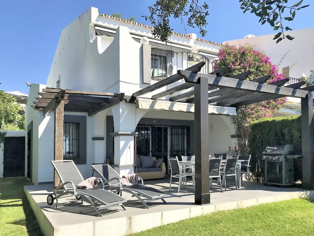 Modern Corner House With Private Garden at Aloha Golf Club, Marbella