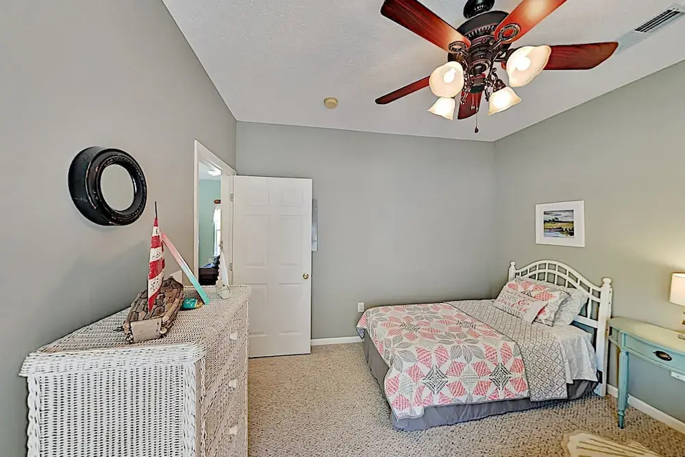 Bright Coastal Condo w/ Pool & Private Balcony condo