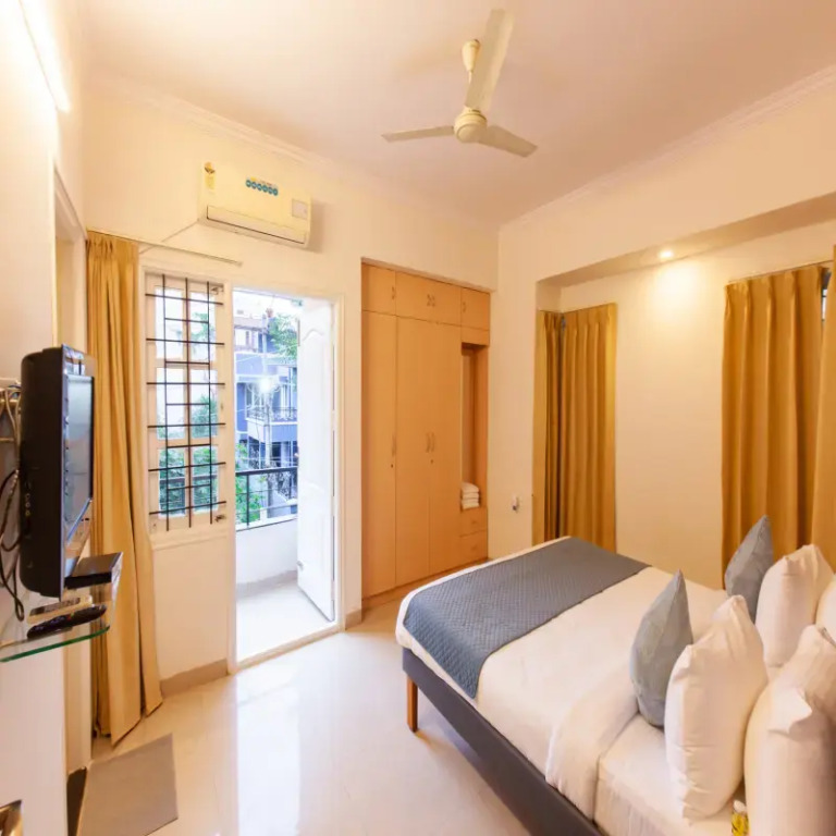 Iris Comforts Sharing service apartment