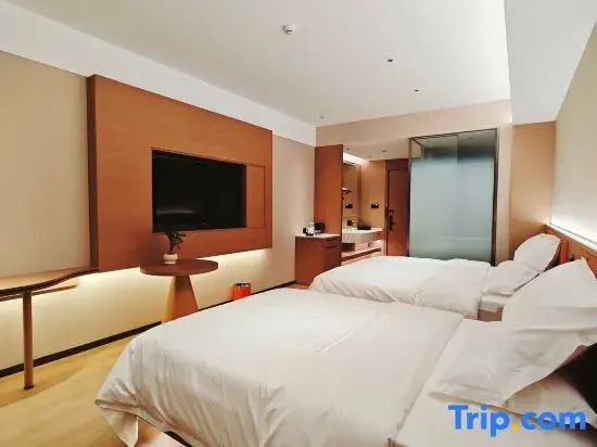 Senlan Hotel (Mancheng Huiyou Shopping Plaza)