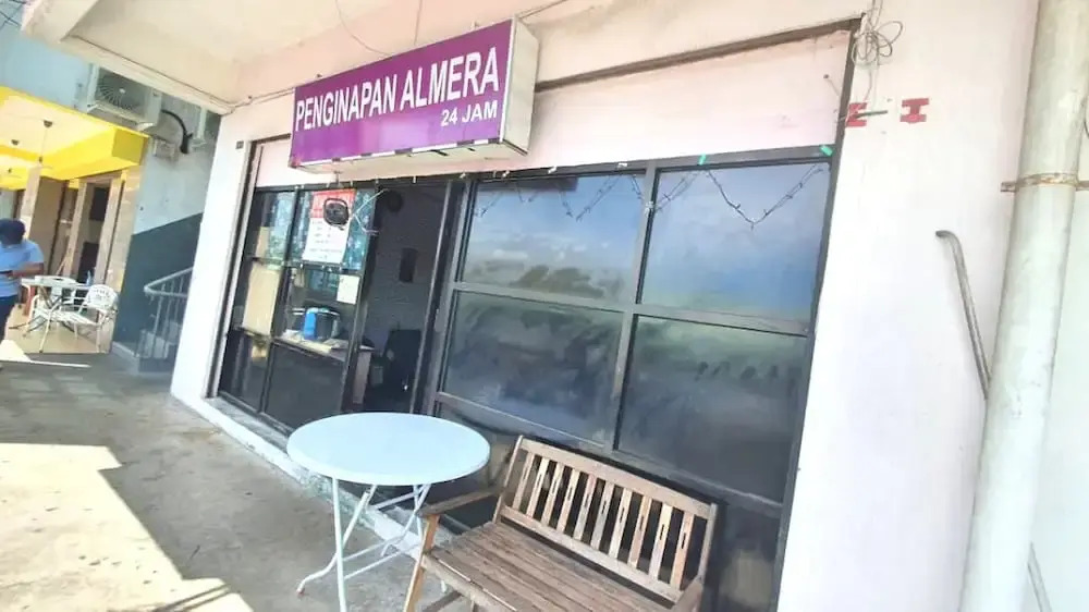 Hotel O Penginapan Almera