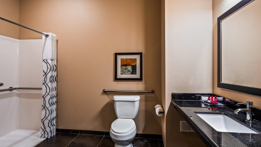 Best Western Premier Crown Chase Inn & Suites
