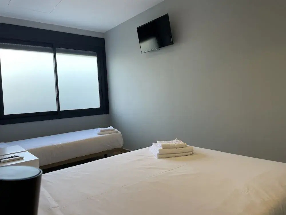 Hey Rooms
