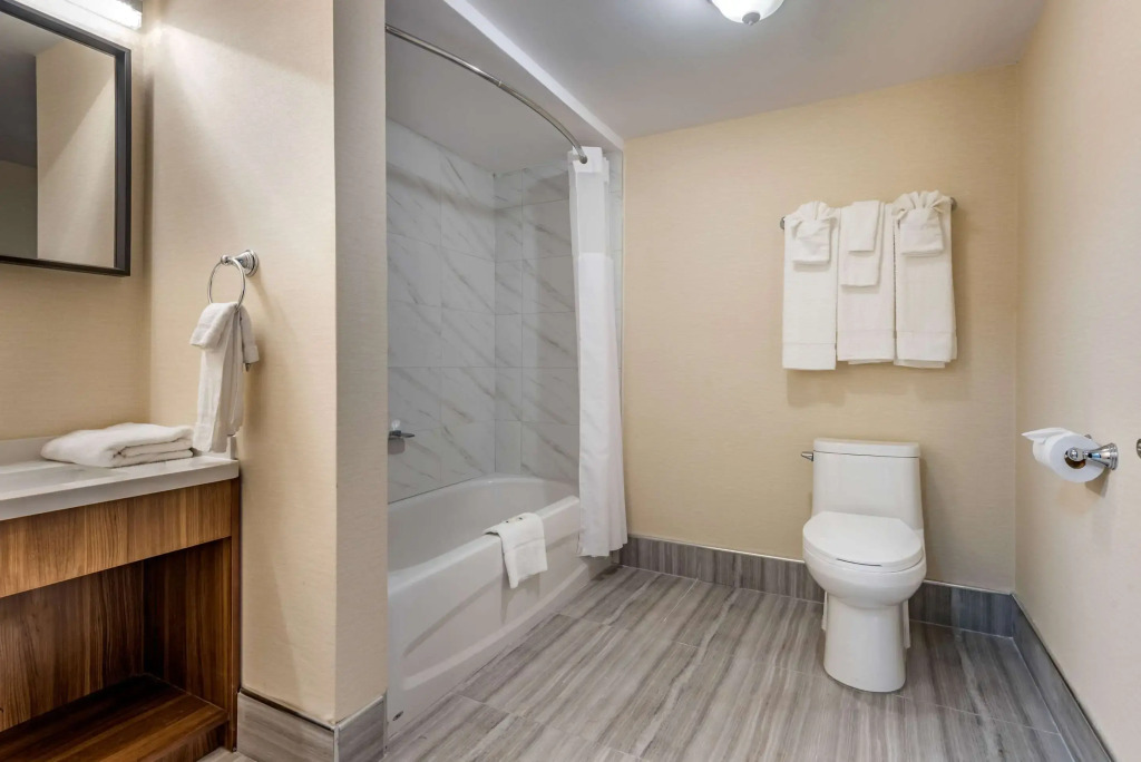 Quality Inn & Suites
