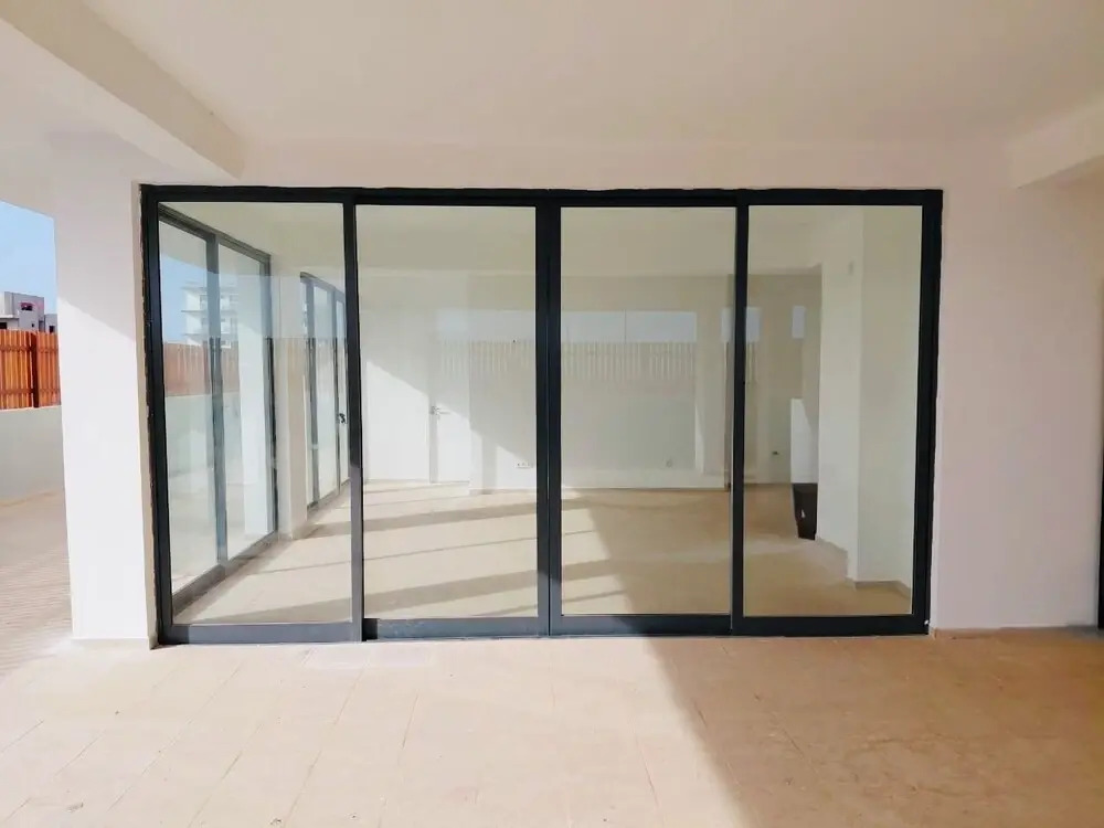 Joli Beach House - Spacious Ground Floor T2 Apartment