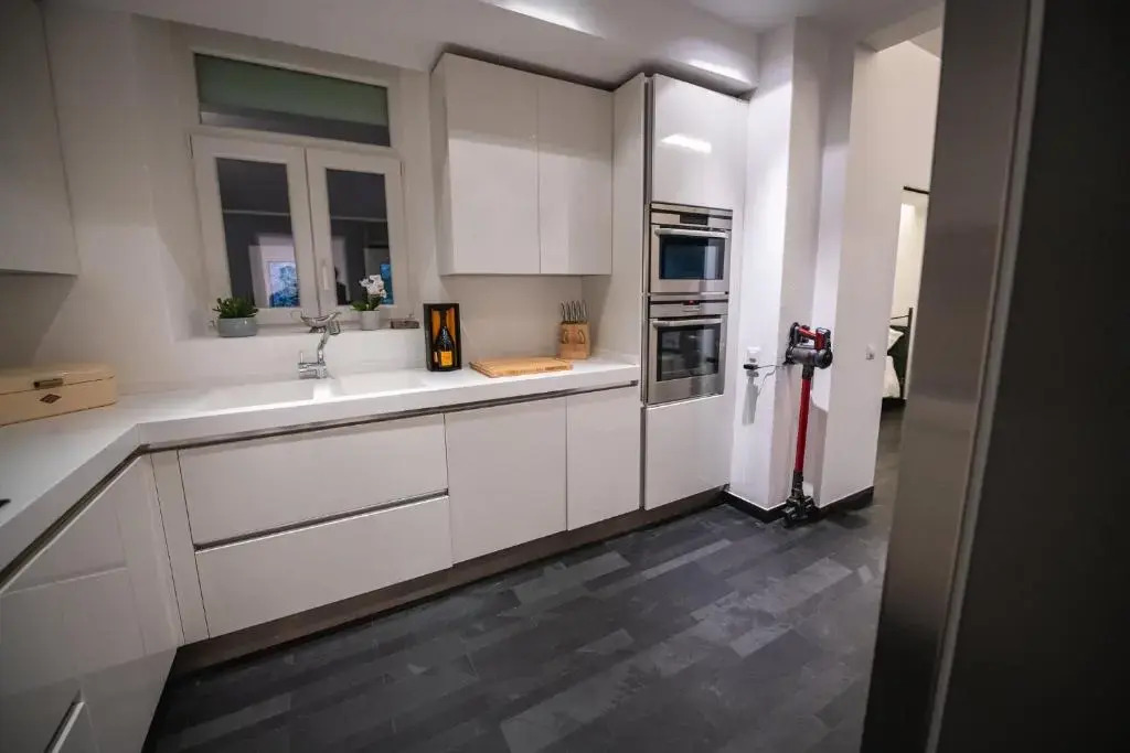 V APARTMENTS
