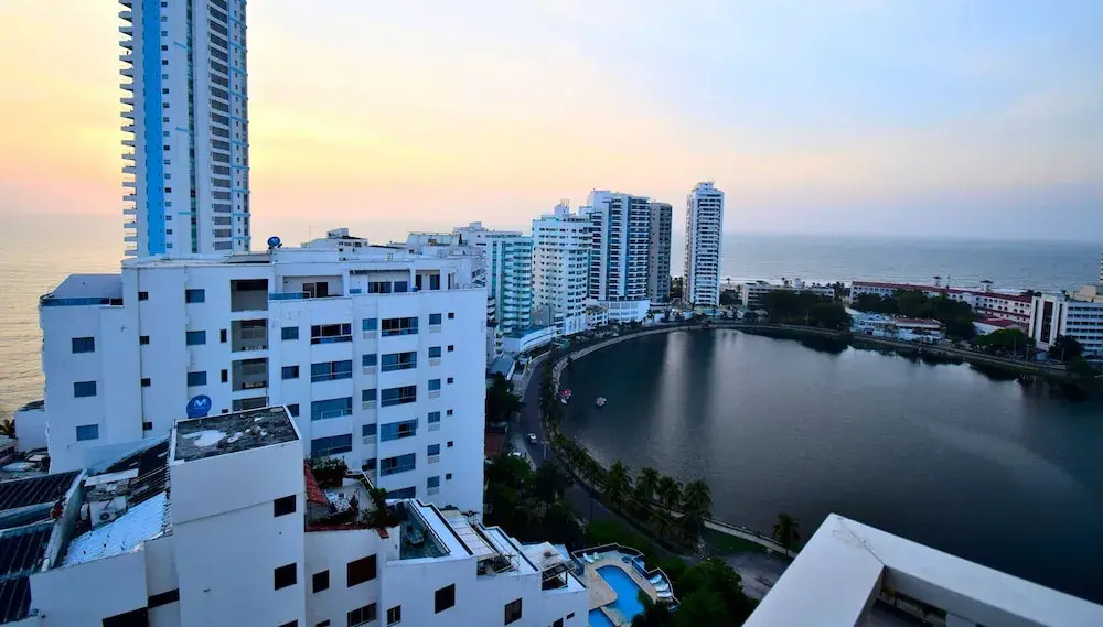 Apartamento Azul Marino - Piso 18