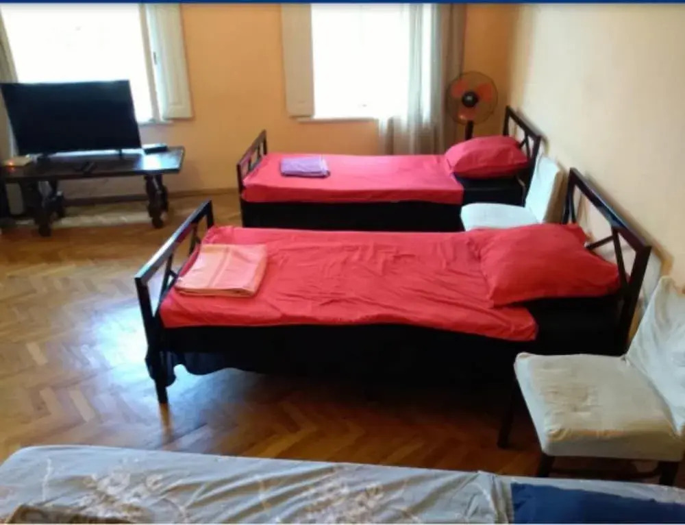 Guest House On Gunia - Hostel