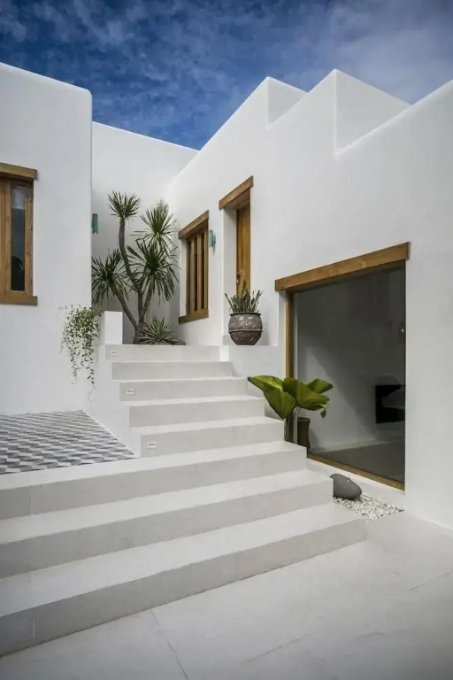 Villa Oasi 1 by Alfred in Bali - Brand New Tropical Luxury 3 BR Bingin Beach