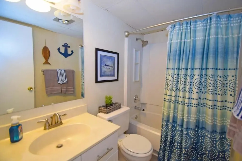 Salty Sands I 402 1 Bedroom Condo by RedAwning