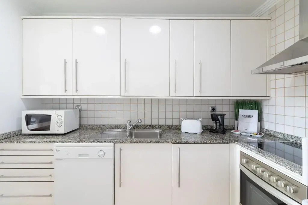 Flatguest Ramblas Golf 6c - Parking + Pool + Gym