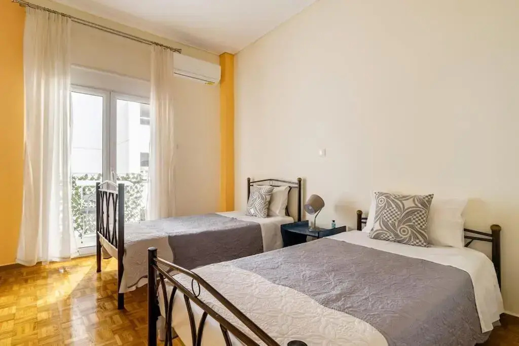 Bright,Comfort Renovated House(107m²) in the heart of Athens