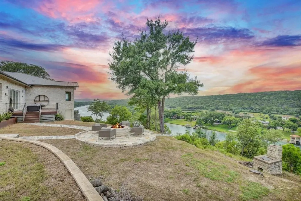 THE Above Vista Estate on Lake Austin