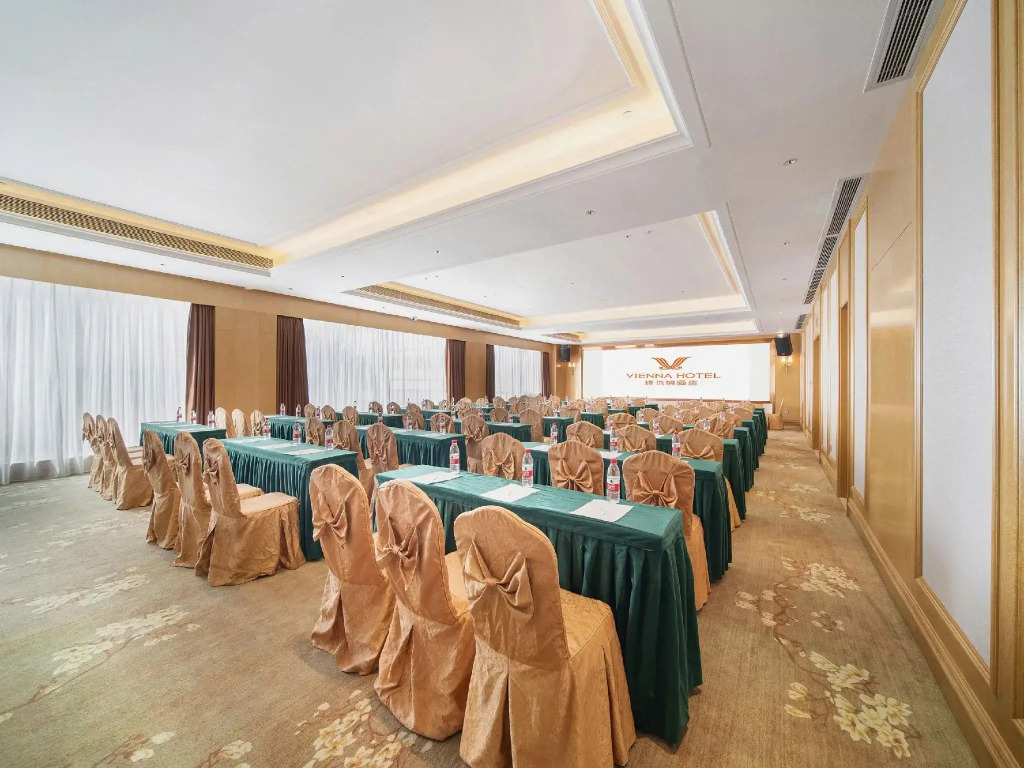 Vienna Hotel Shenzhen Bay