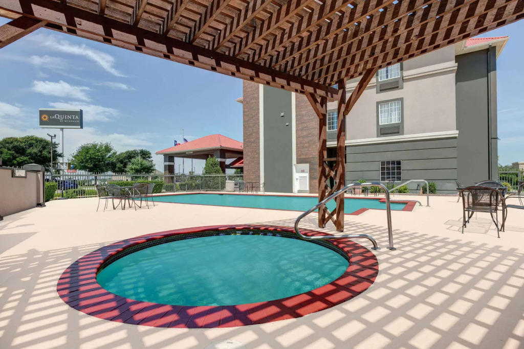 La Quinta by Wyndham Weatherford