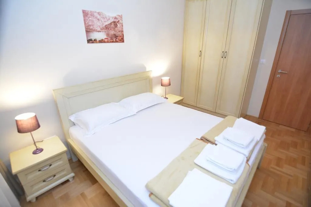 Orange Dream Apartment