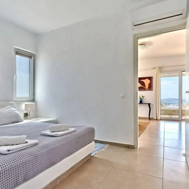 Stunning Villa With Panoramic View