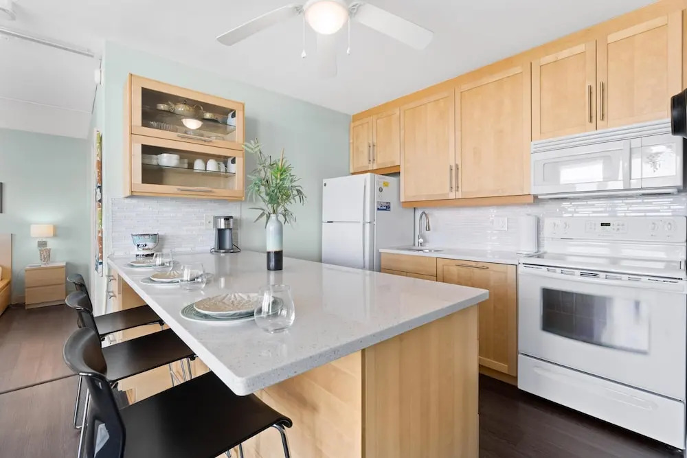 Estero Beach & Tennis 908-b