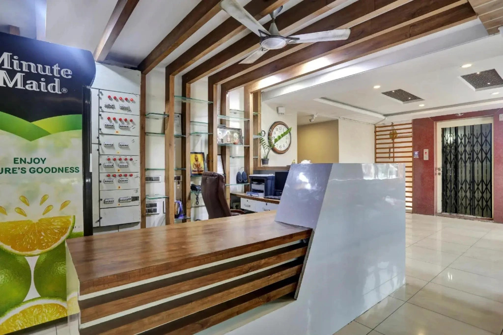 Vasishtha Grand by OYO Rooms