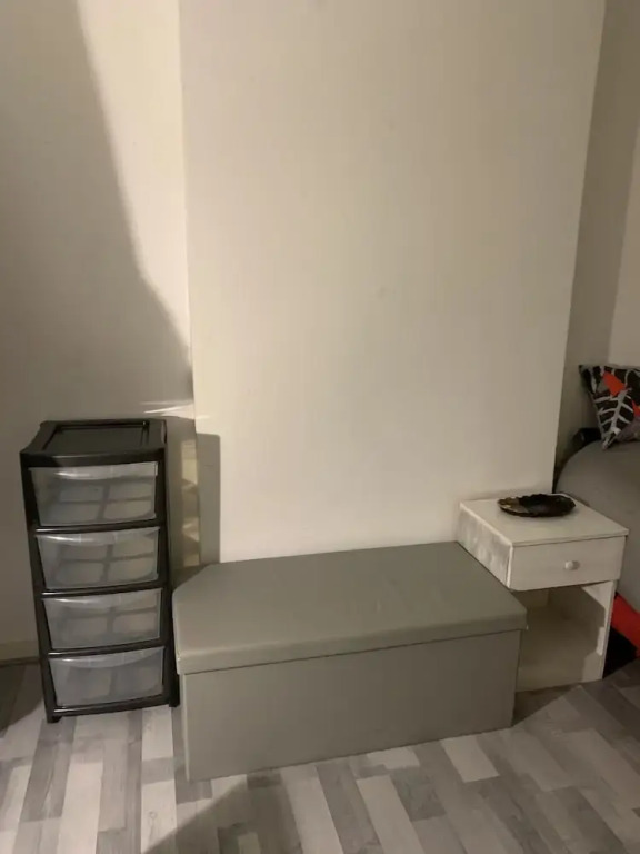 Very Conv 1-bed Apartment With Views of London