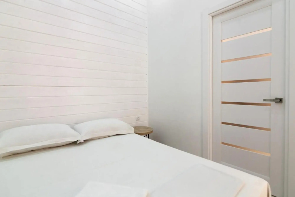 LEOGRAND One-bedroom apartment on Tugan-Baranovskogo 24