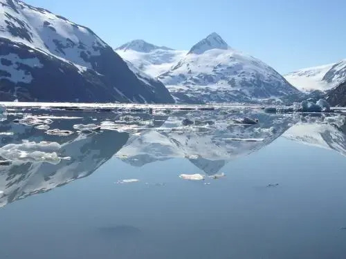 Reflection Lake Bed and Breakfast