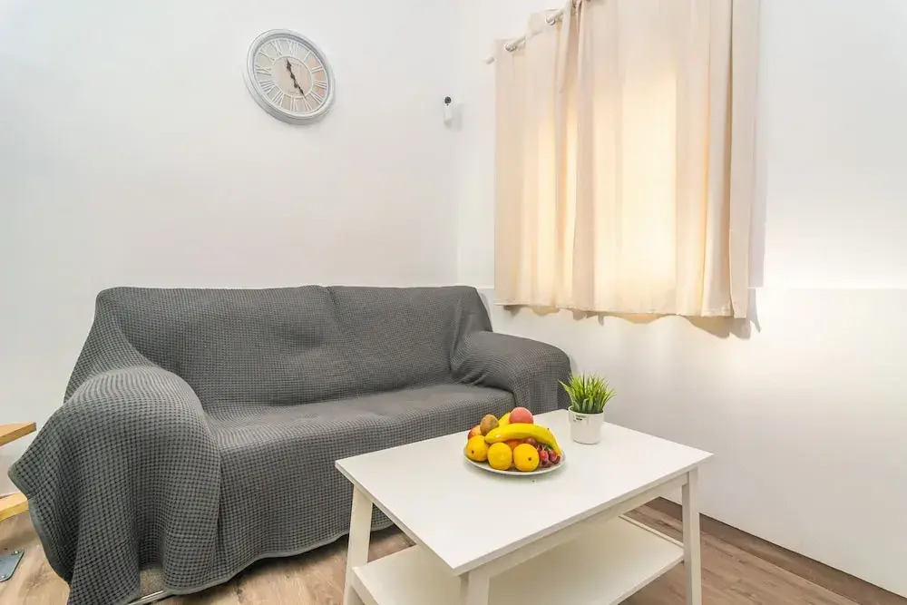Centric in Palma With 3 Bedrooms and 1 Bathrooms