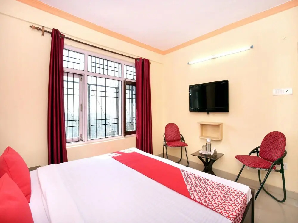 OYO 12931 Home 2BHK Valley Cottage