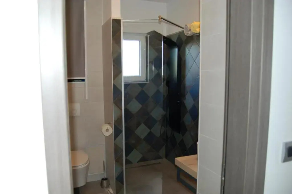 Adastra apartments with flour heating, private parking and sea view
