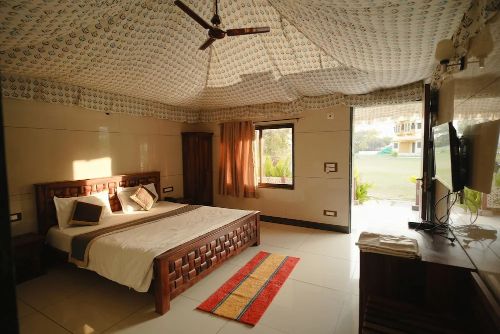 Bharat lake View Resort