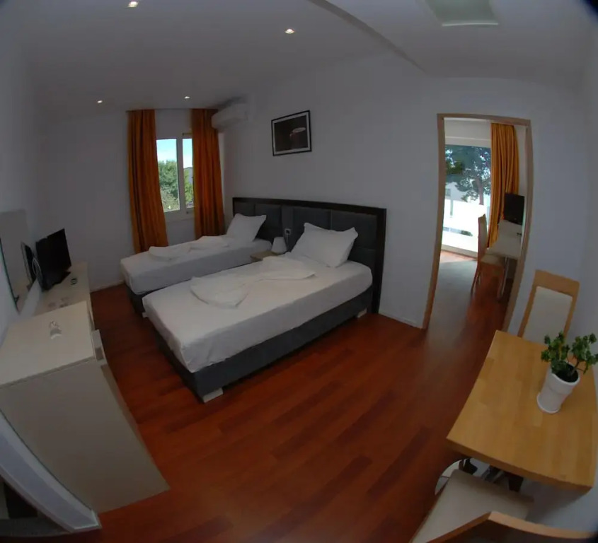 Sunset Aparthotel
