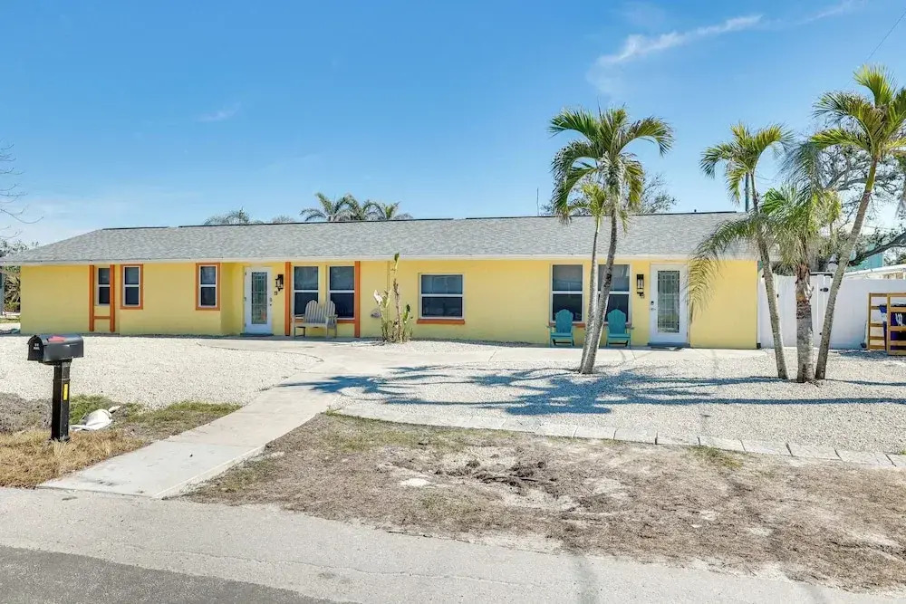 Walk to Fort Myers Beach: Family-friendly Getaway!