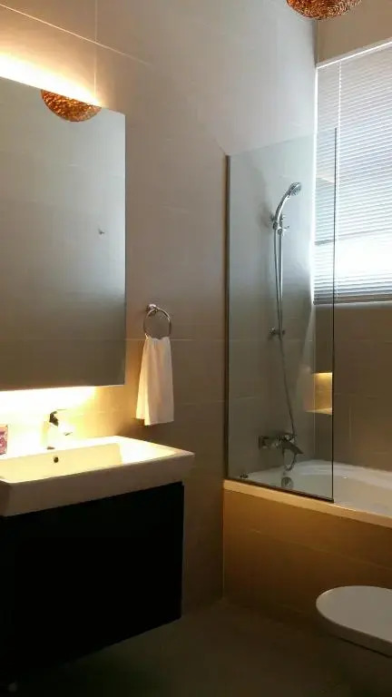 Beach Front Bungalow Tanjung Bungah