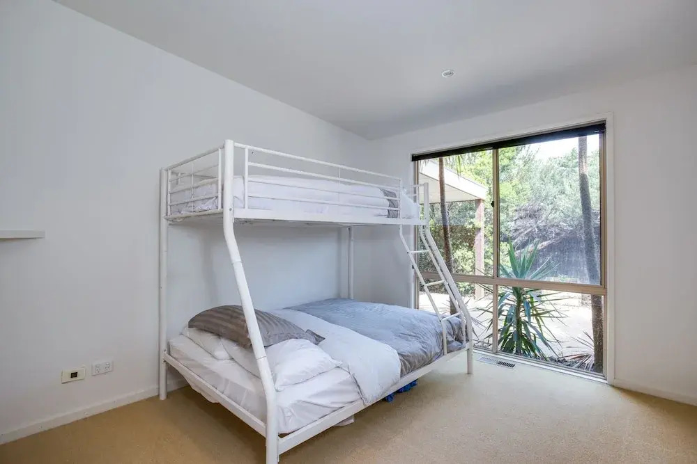 Tasman Surf House