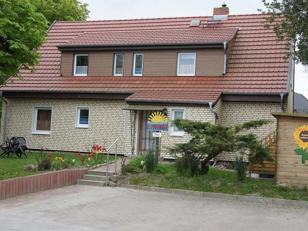 Cozy Apartment in Wieck a. Darss with Garden