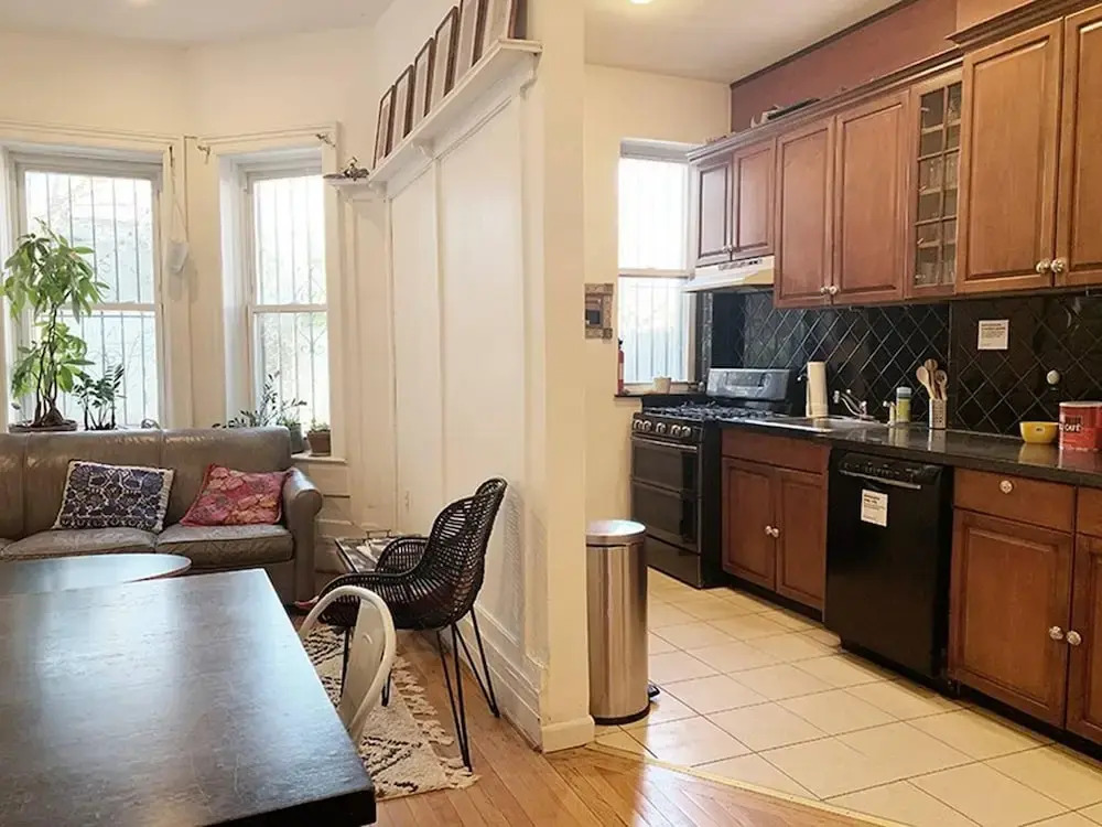 Lovely two Bedroom With Patio!
