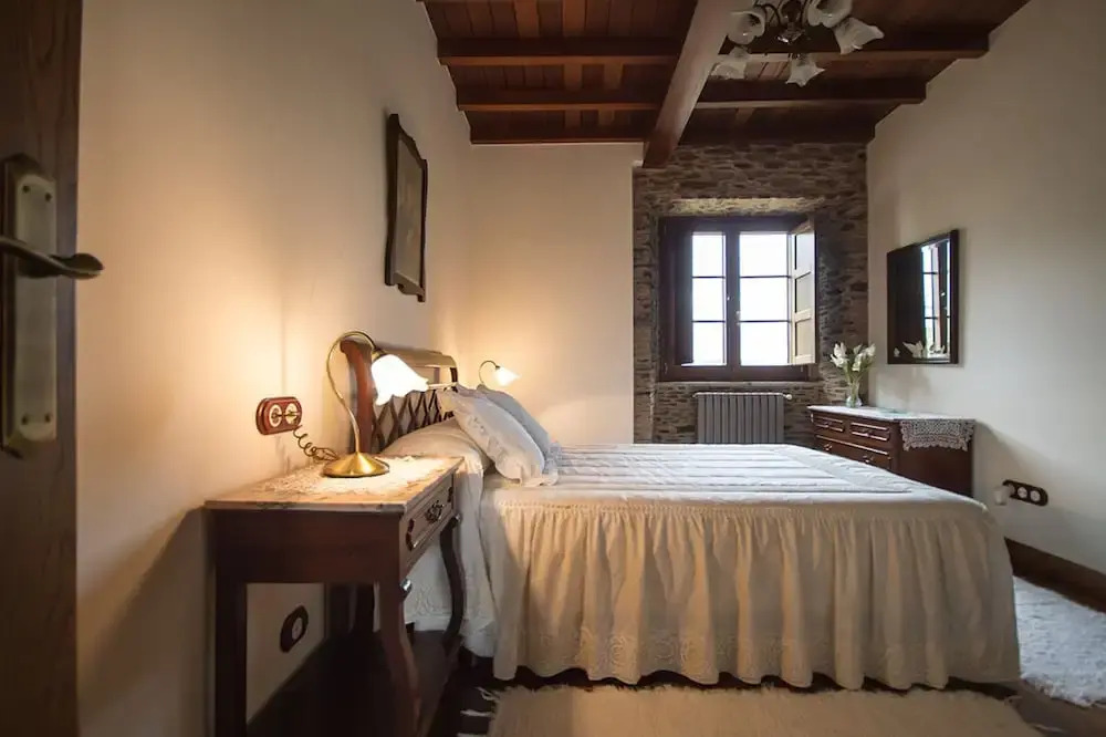 102713 House in Santiago de Compostela VR