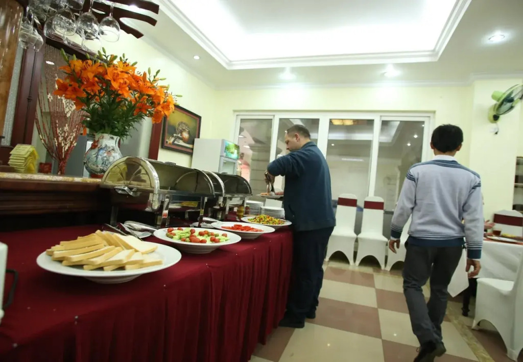 Hoa Thuy Tien Hotel
