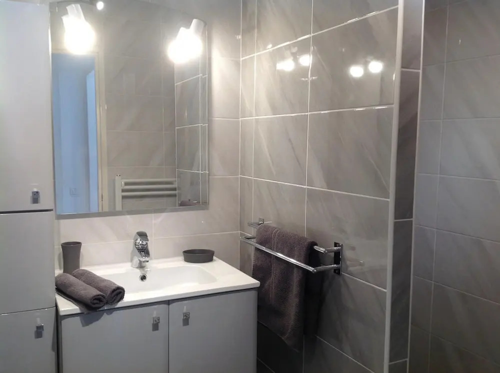Spacious Studio in the Center of Cannes Nice Terrace Easy Walk to the Croisette and Palais - 1923