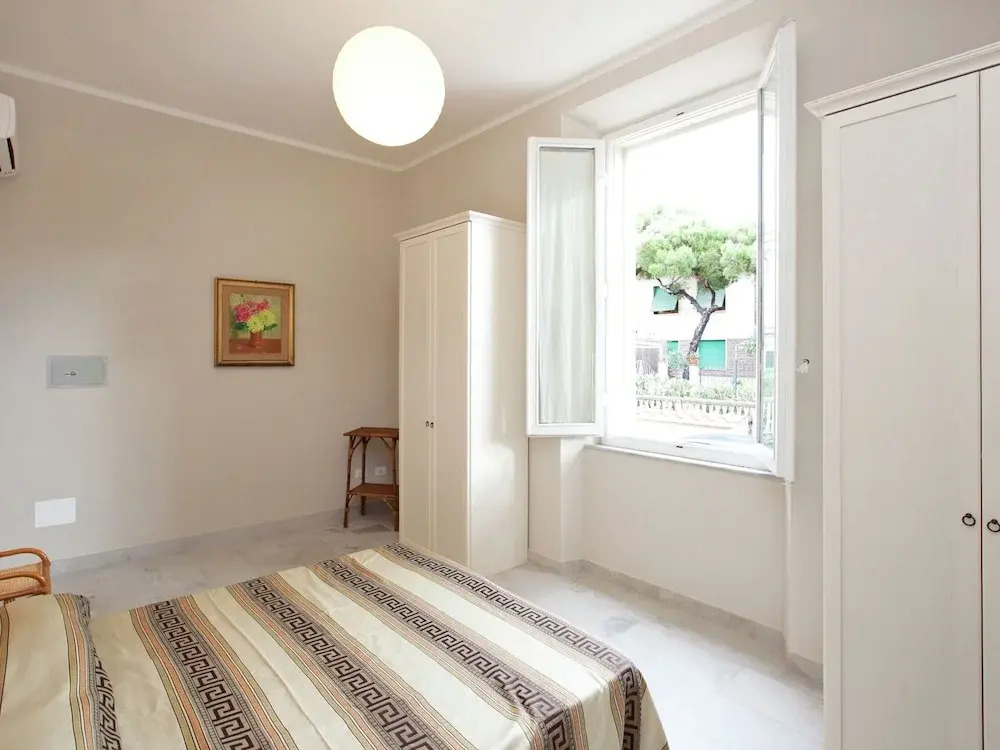 Elegant Holiday Home With Terrace, Parking, Fenced Garden