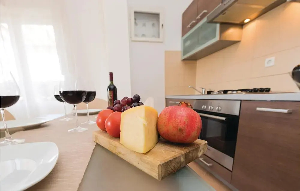 Awesome Apartment in Sukosan With 3 Bedrooms and Wifi