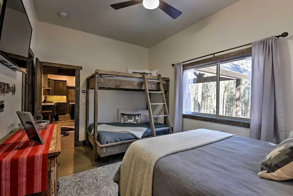 Custom Angel Fire Home: Views, Hot Tub & Fire Pit!