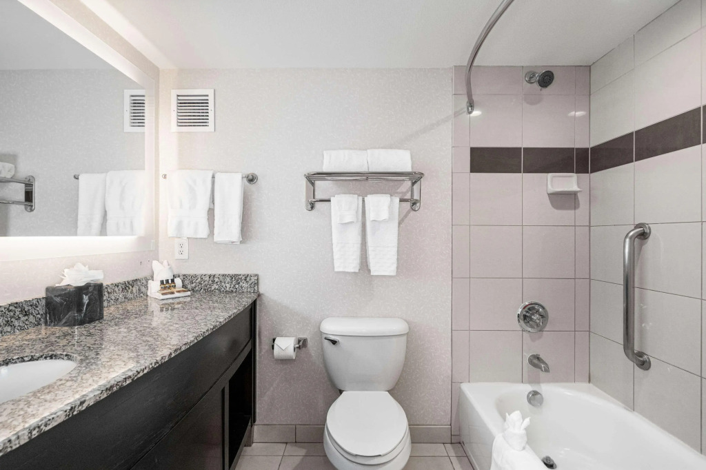 Best Western Plus Marina Gateway Hotel