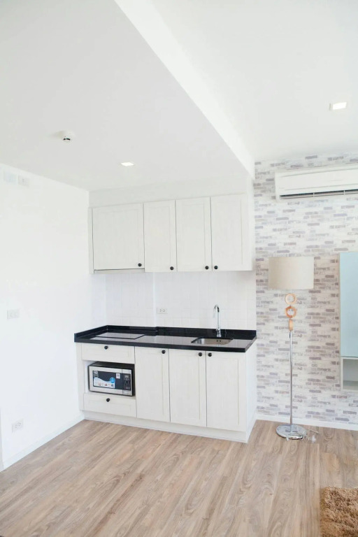 Summer 708 by Huahin Holiday Condo