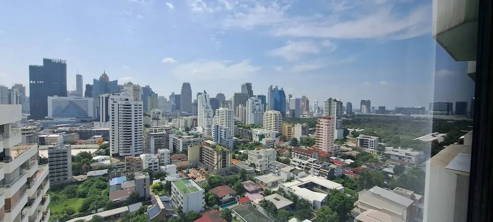 Newly Renovated 1 Bedroom Condo Nana